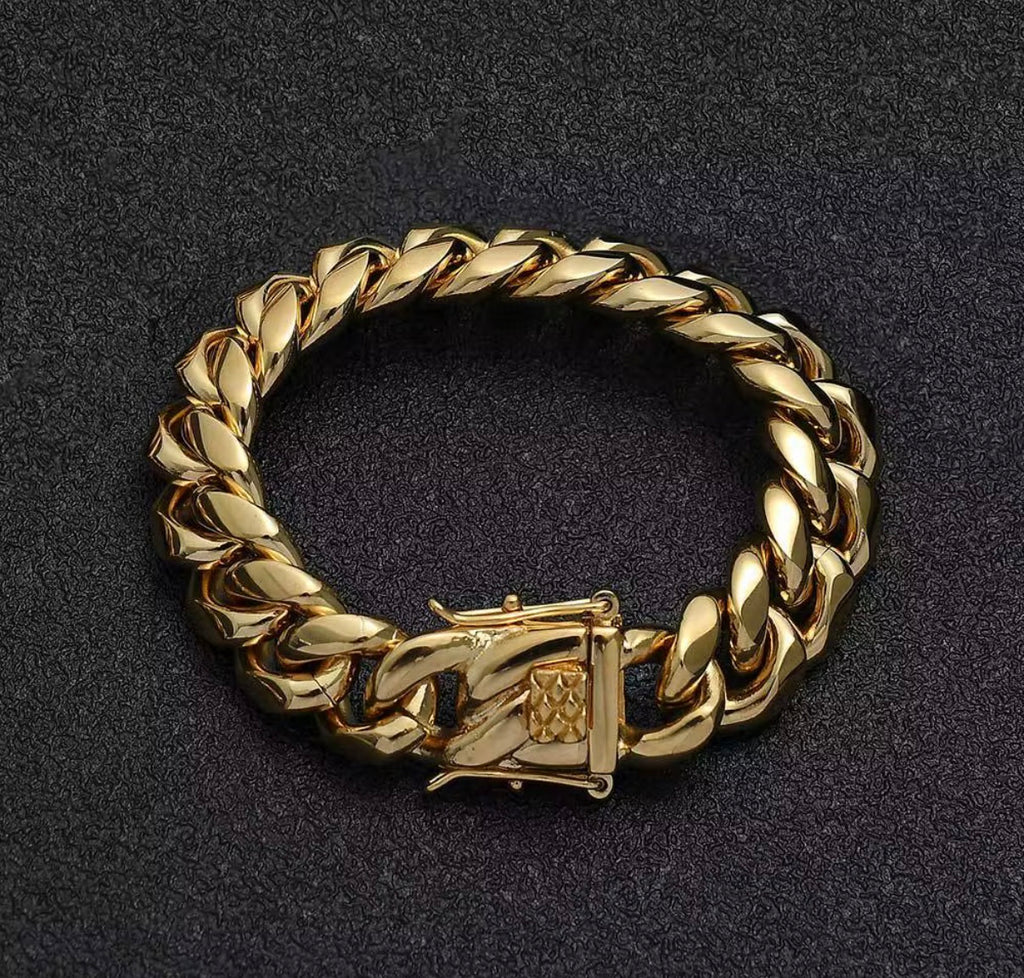 Cuban Link Mens Bracelet